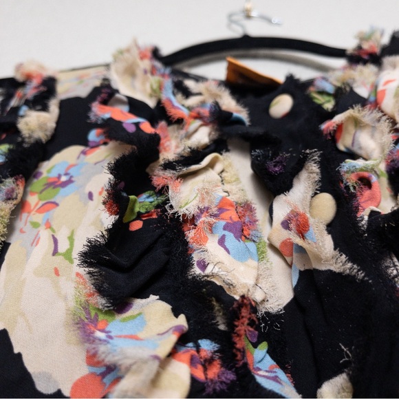 Tory Burch Silk Floral Ruffle Blouse S Black Frayed Edge Button Up Sleeveless - Picture 5 of 12